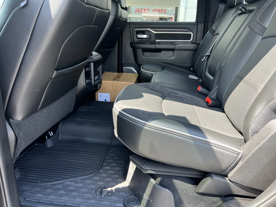 2025 Ram 3500 - Image 17 of 31