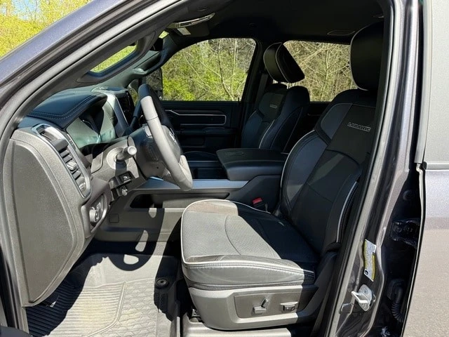 2025 Ram 3500 - Image 13 of 21