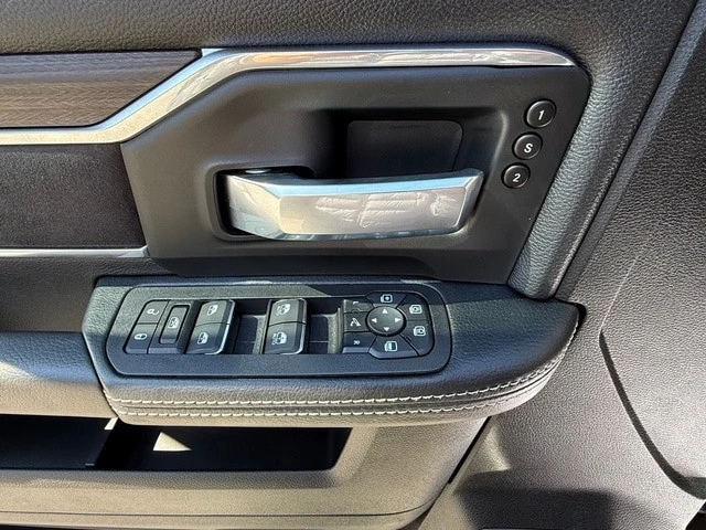 2025 Ram 3500 - Image 14 of 21
