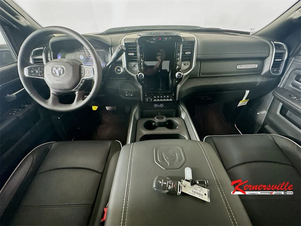 2025 Ram 3500 - Image 9 of 12