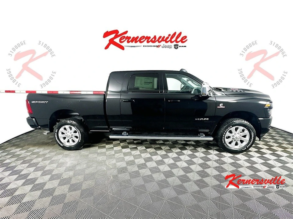 2025 Ram 3500 - Image 9 of 12