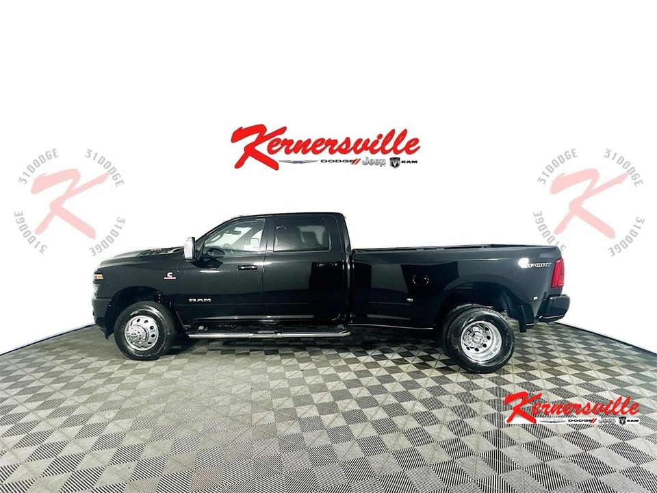 2025 Ram 3500 - Image 4 of 12