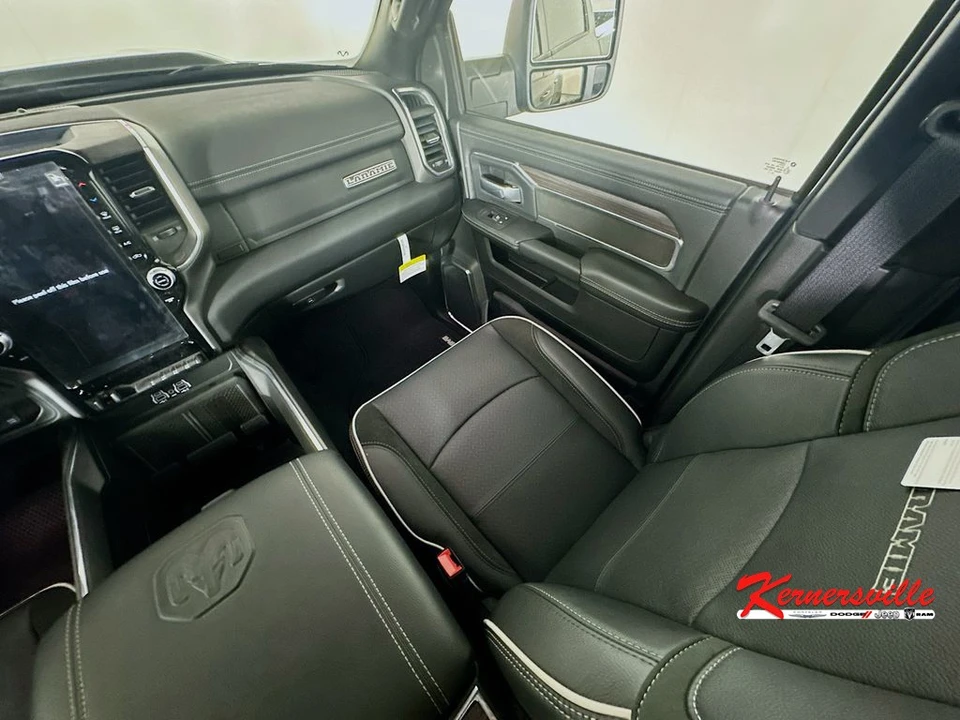2025 Ram 3500 - Image 11 of 12