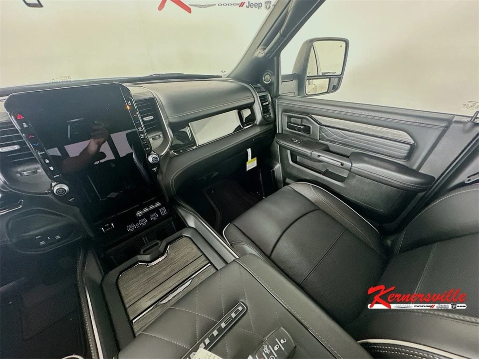 2025 Ram 3500 - Image 11 of 12
