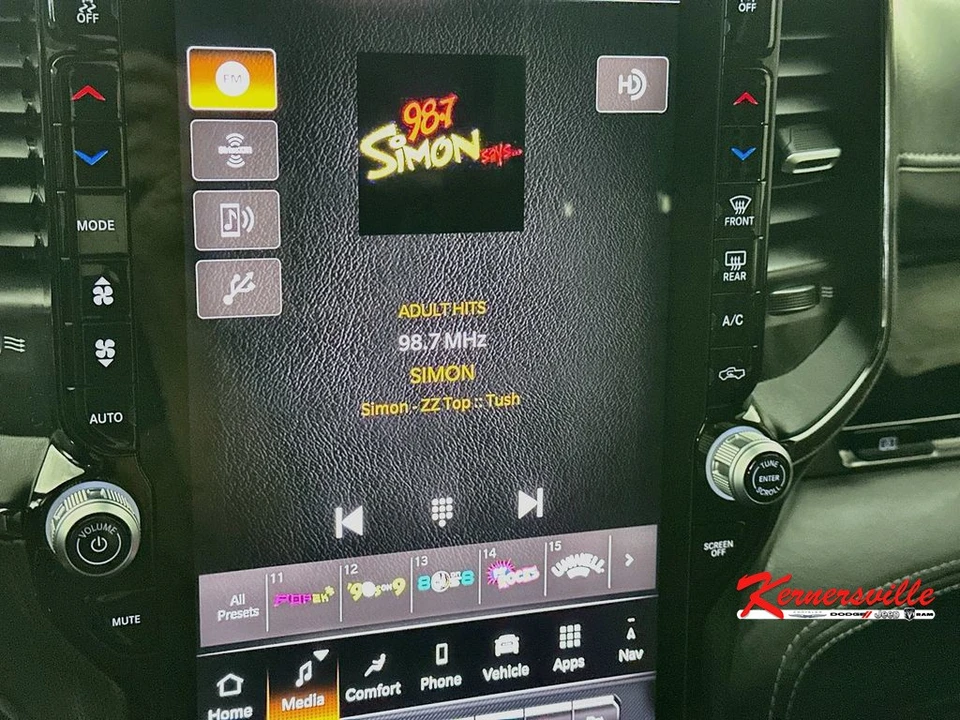 2025 Ram 3500 - Image 17 of 24