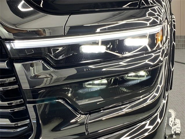 2025 Ram 3500 - Image 10 of 12