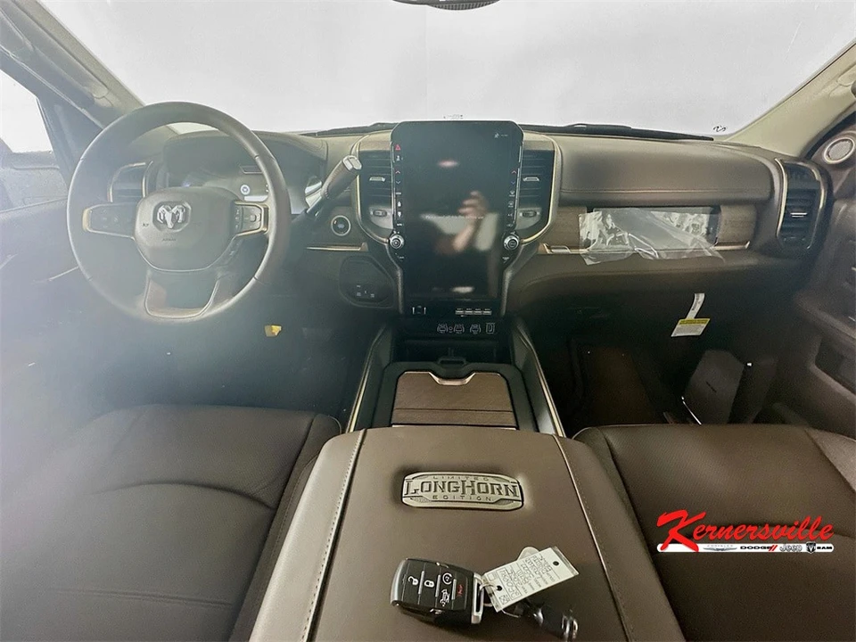 2025 Ram 3500 - Image 9 of 12