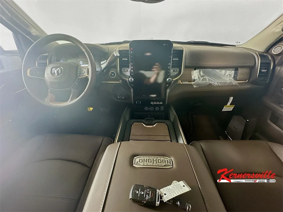 2025 Ram 3500 - Image 9 of 12