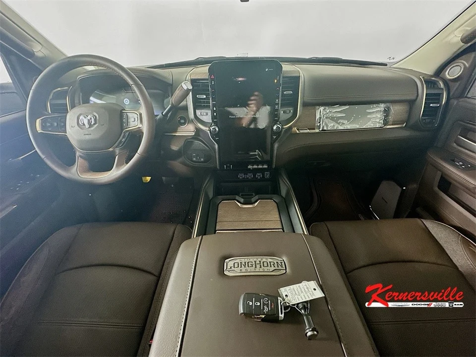 2025 Ram 3500 - Image 9 of 12