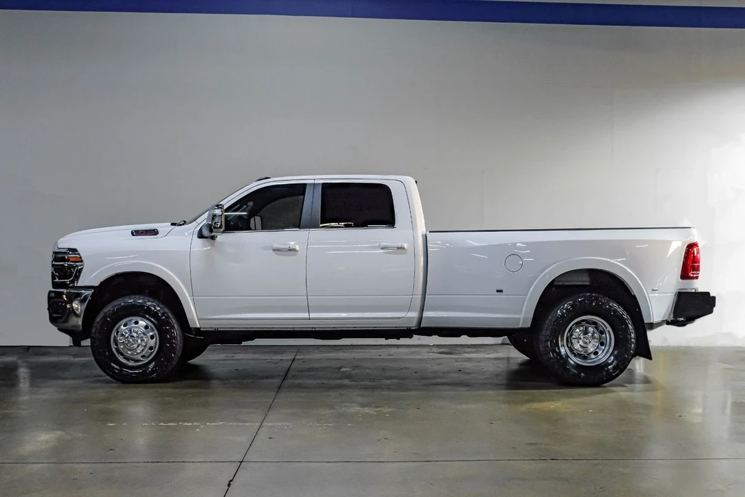 2025 Ram 3500 - Image 16 of 21