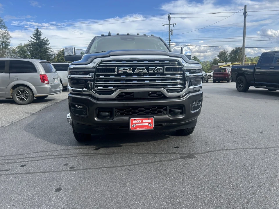 2025 Ram 3500 - Image 5 of 12