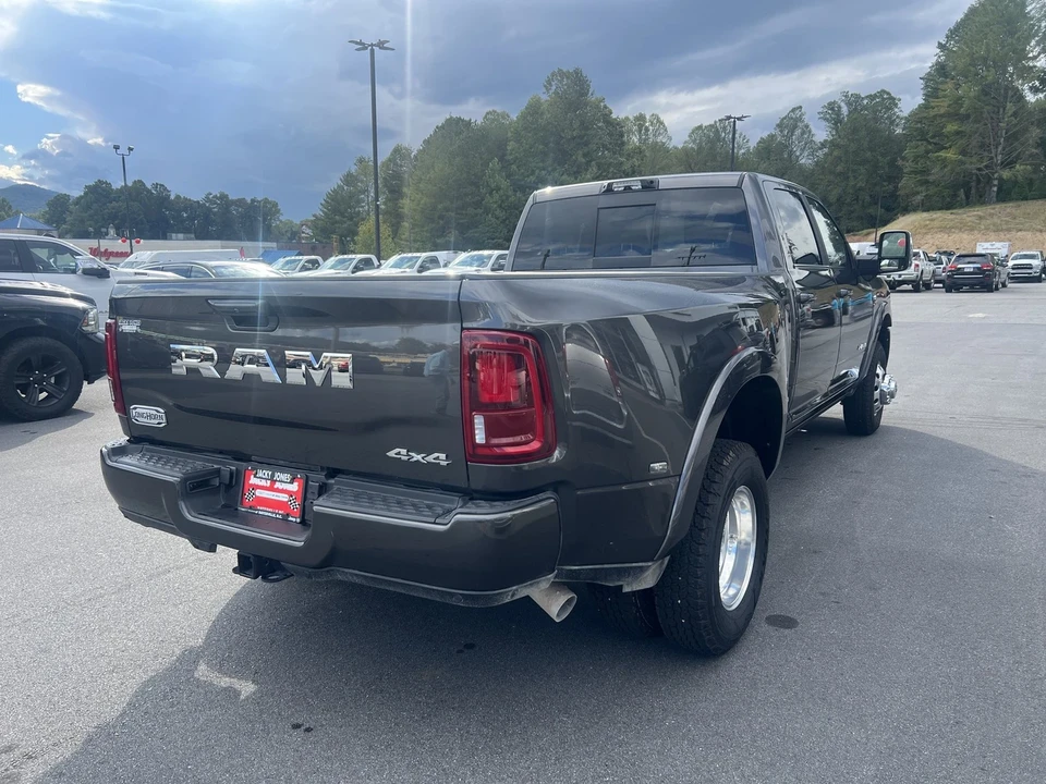 2025 Ram 3500 - Image 3 of 12
