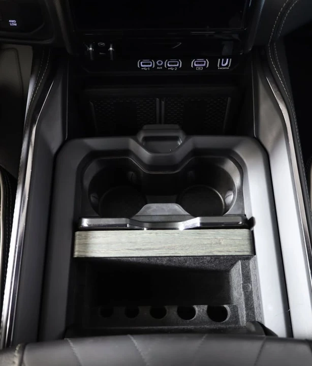 2025 Ram 3500 - Image 11 of 13