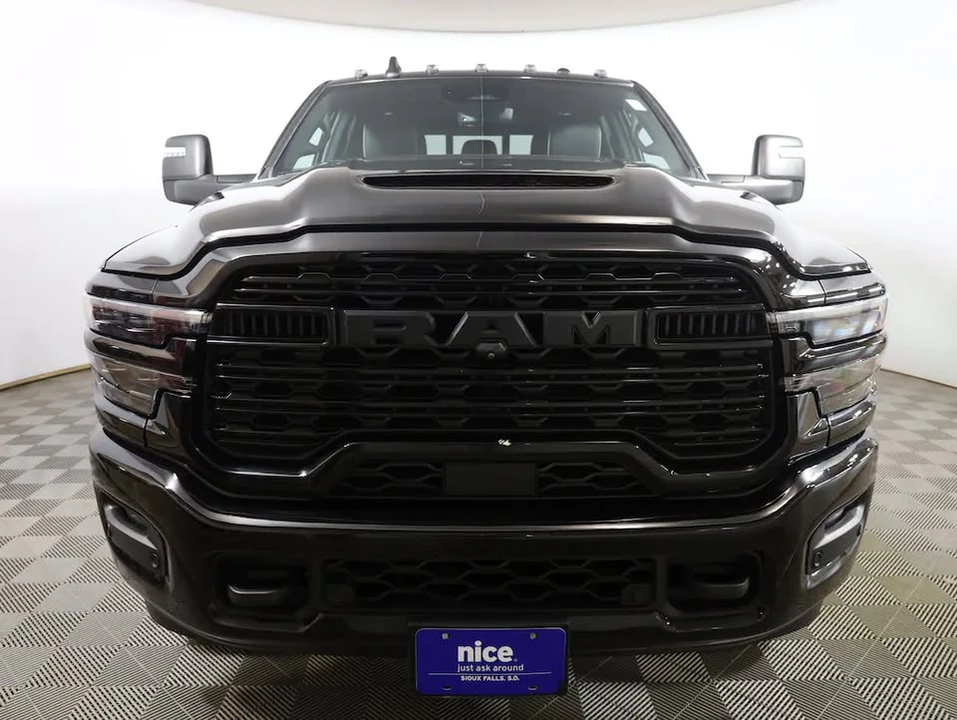 2025 Ram 3500 - Image 6 of 13