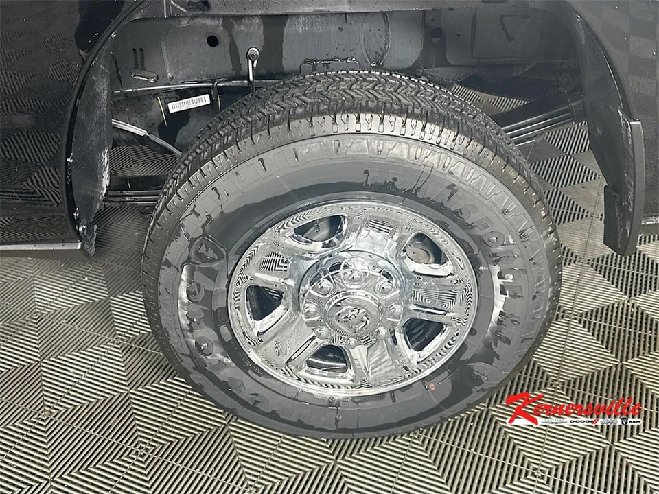 2025 Ram 3500 - Image 17 of 21