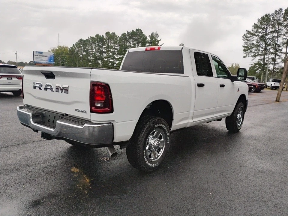 2025 Ram 3500 - Image 5 of 12