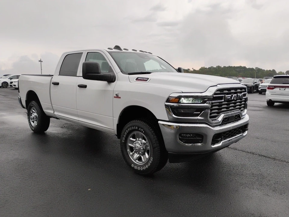 2025 Ram 3500 - Image 3 of 12