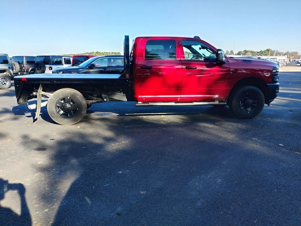 2025 Ram 3500 - Image 4 of 12