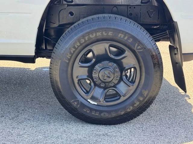 2025 Ram 3500 - Image 14 of 30