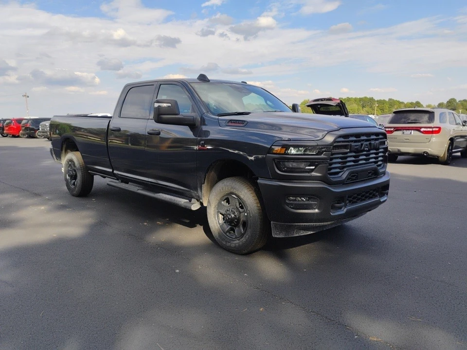 2025 Ram 3500 - Image 3 of 12
