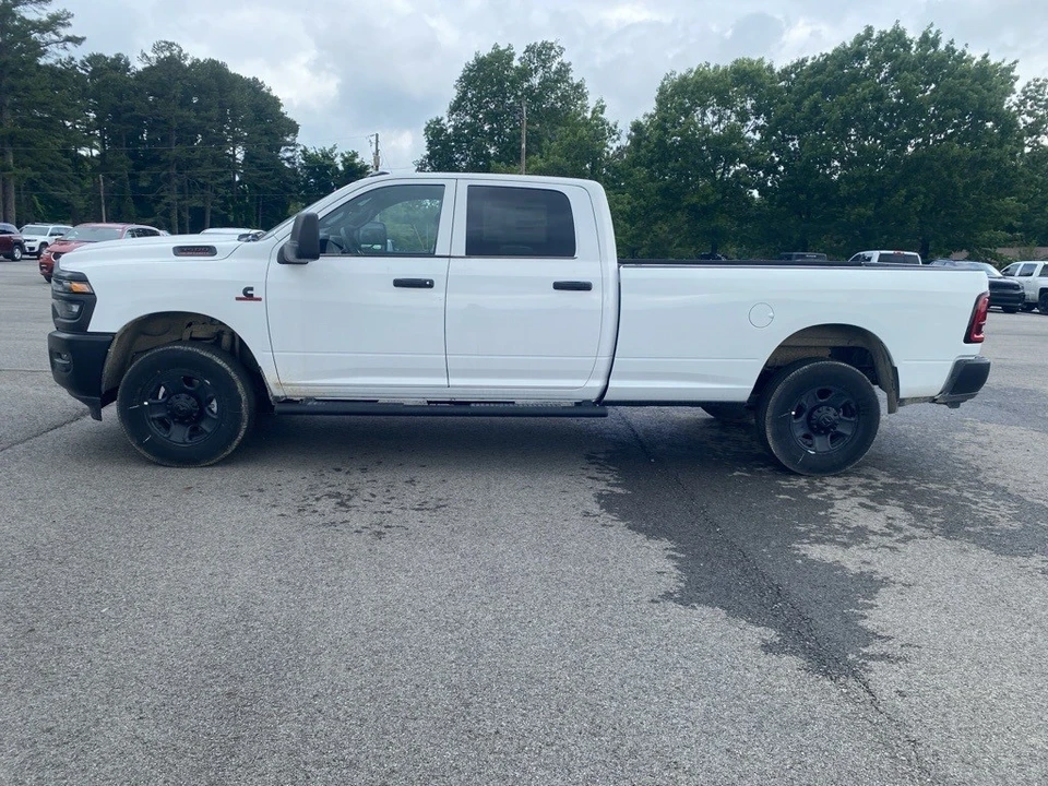 2025 Ram 3500 - Image 8 of 12