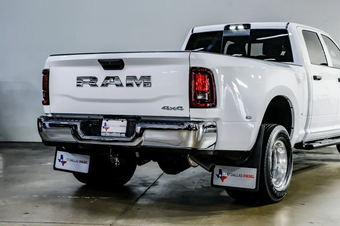 2025 Ram 3500 - Image 11 of 12