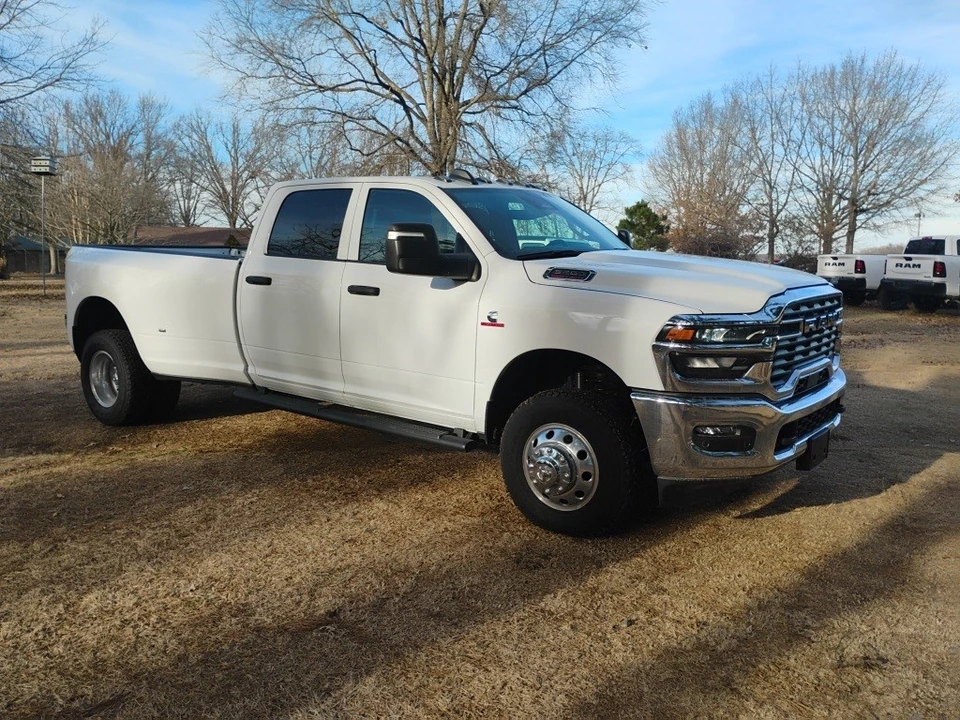 2025 Ram 3500 - Image 3 of 12