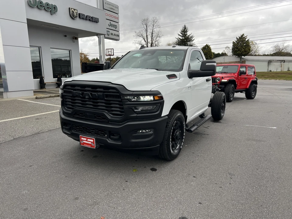 2025 Ram 3500 - Image 6 of 12