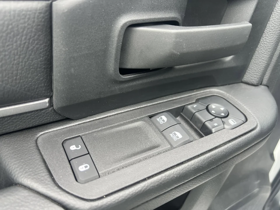 2025 Ram 3500 - Image 9 of 12
