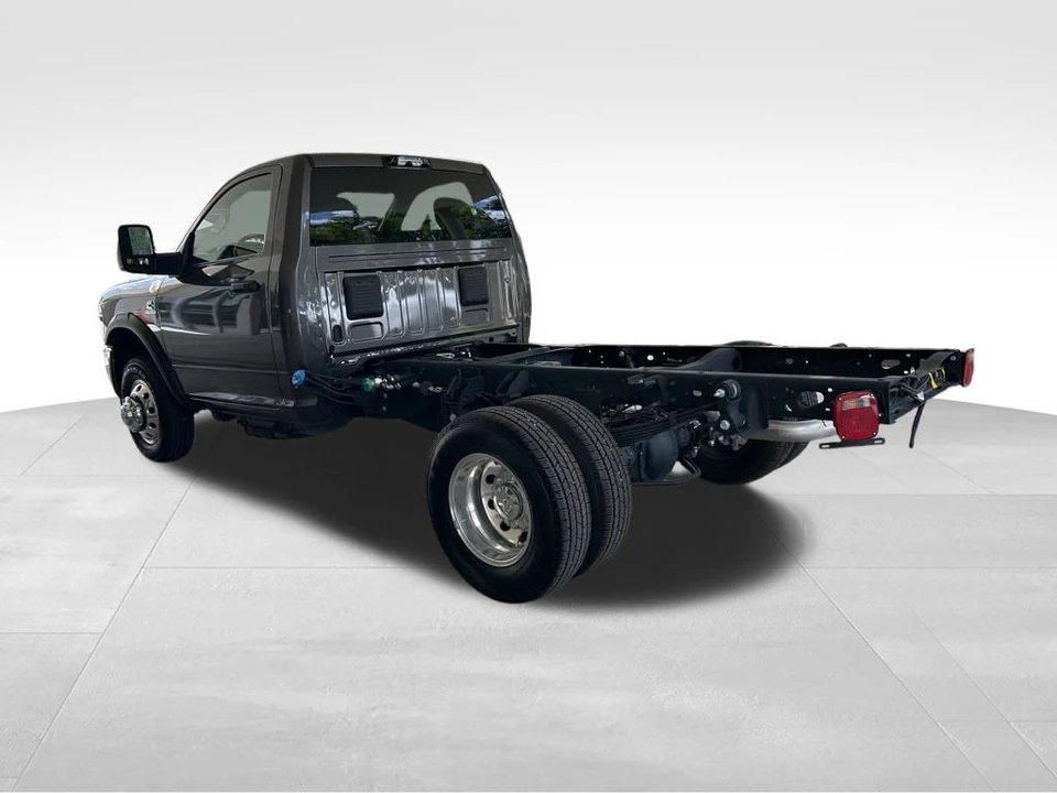 2025 Ram 3500 - Image 4 of 12