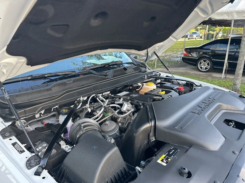 2025 Ram 3500 - Image 9 of 12