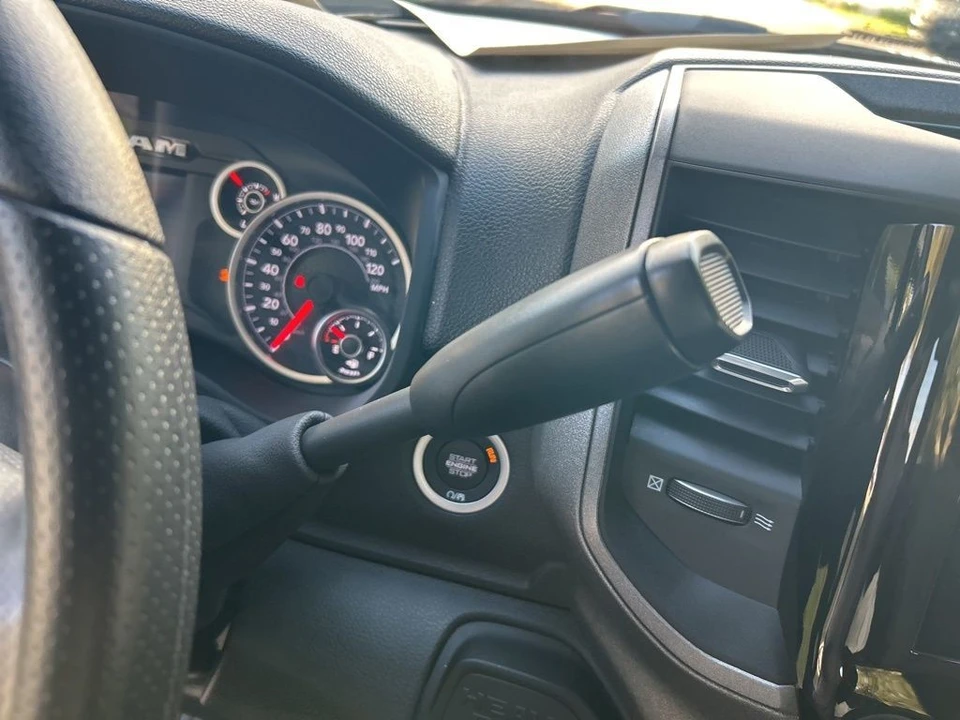 2025 Ram 3500 - Image 8 of 12