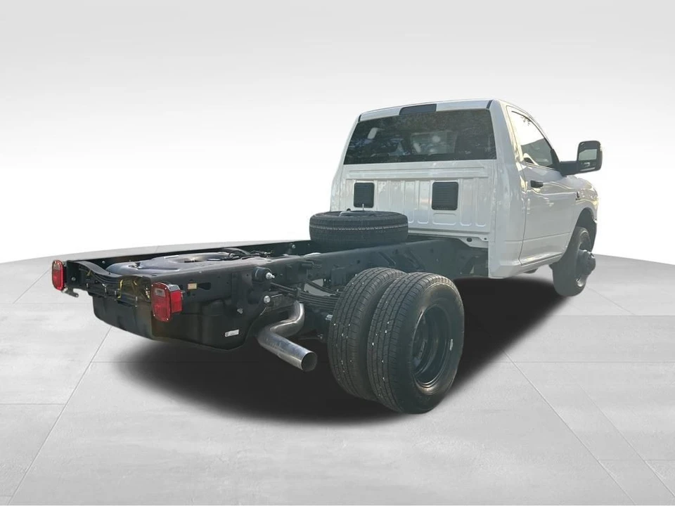 2025 Ram 3500 - Image 3 of 12