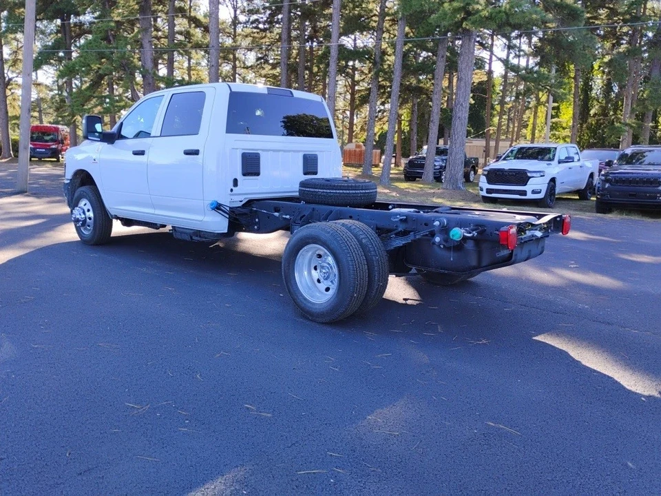 2025 Ram 3500 - Image 7 of 12
