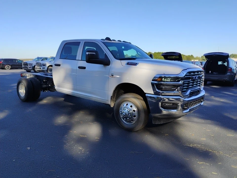 2025 Ram 3500 - Image 3 of 12