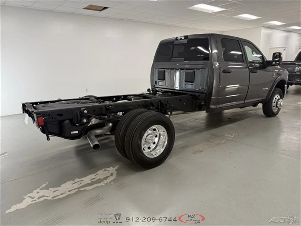 2025 Ram 3500 - Image 6 of 12