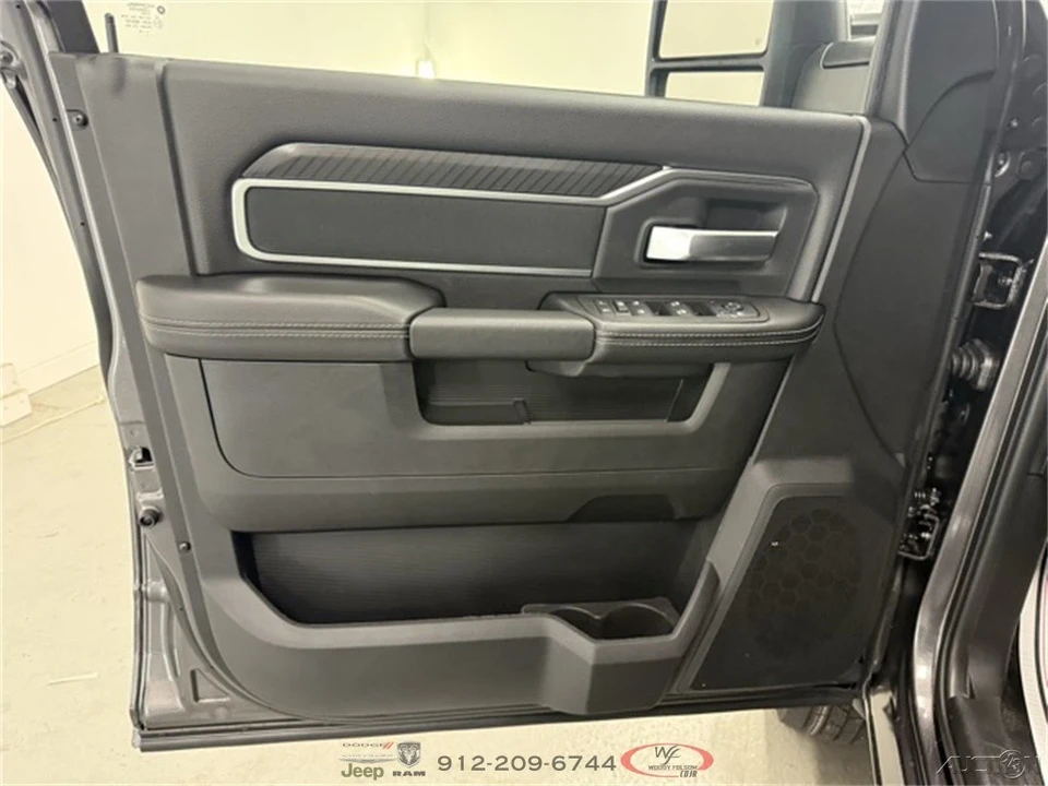 2025 Ram 3500 - Image 12 of 12