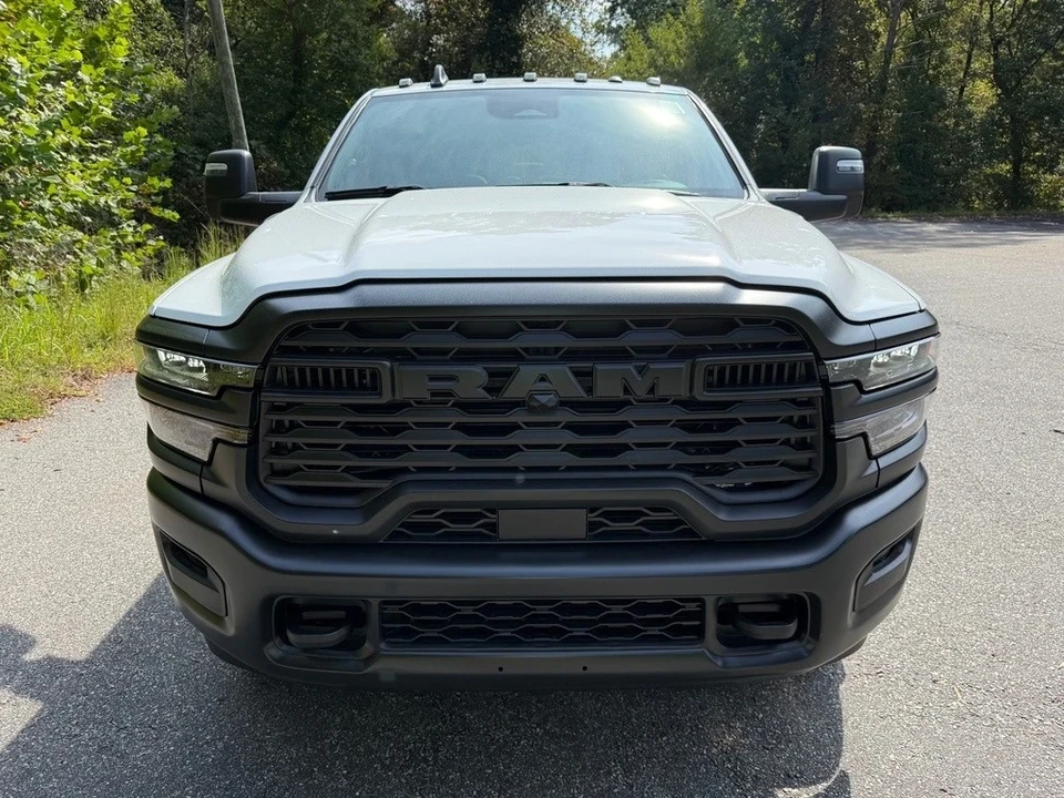 2025 Ram 3500 - Image 4 of 12