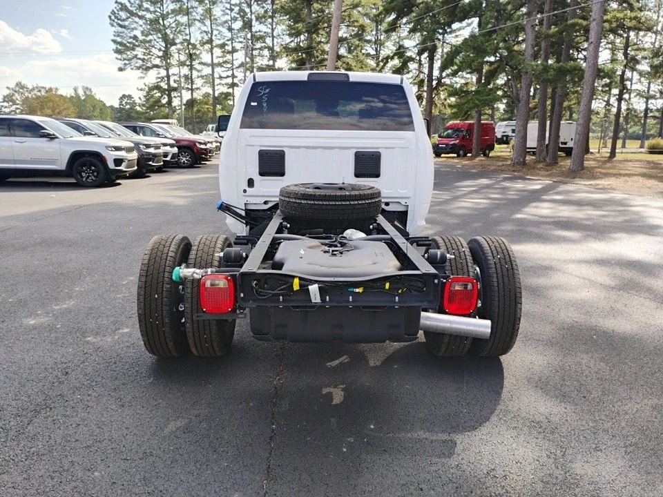 2025 Ram 3500 - Image 6 of 12