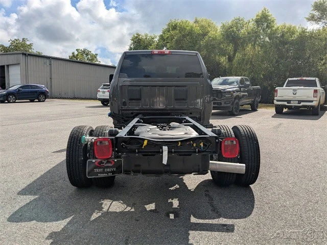 2025 Ram 3500 - Image 5 of 12