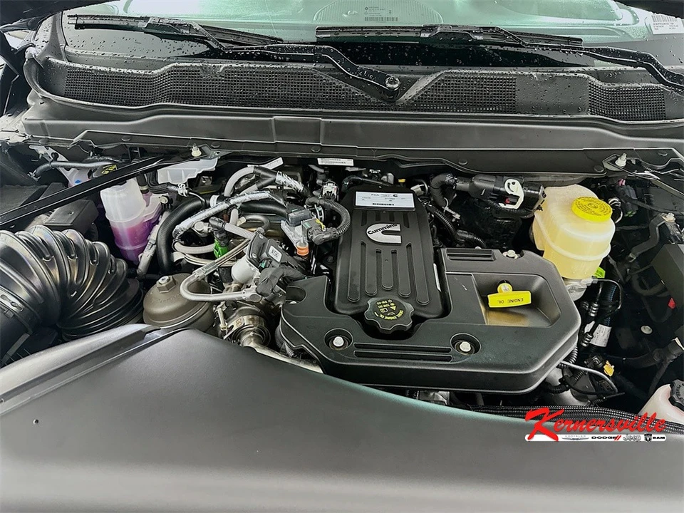 2025 Ram 3500 - Image 18 of 21
