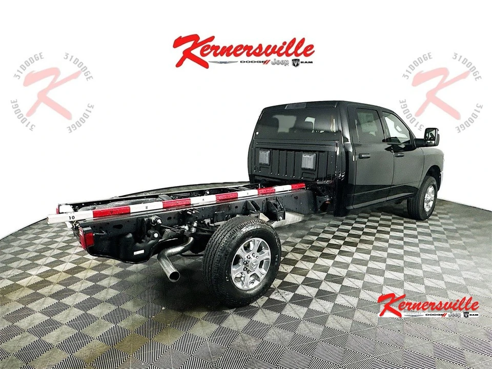 2025 Ram 3500 - Image 7 of 12
