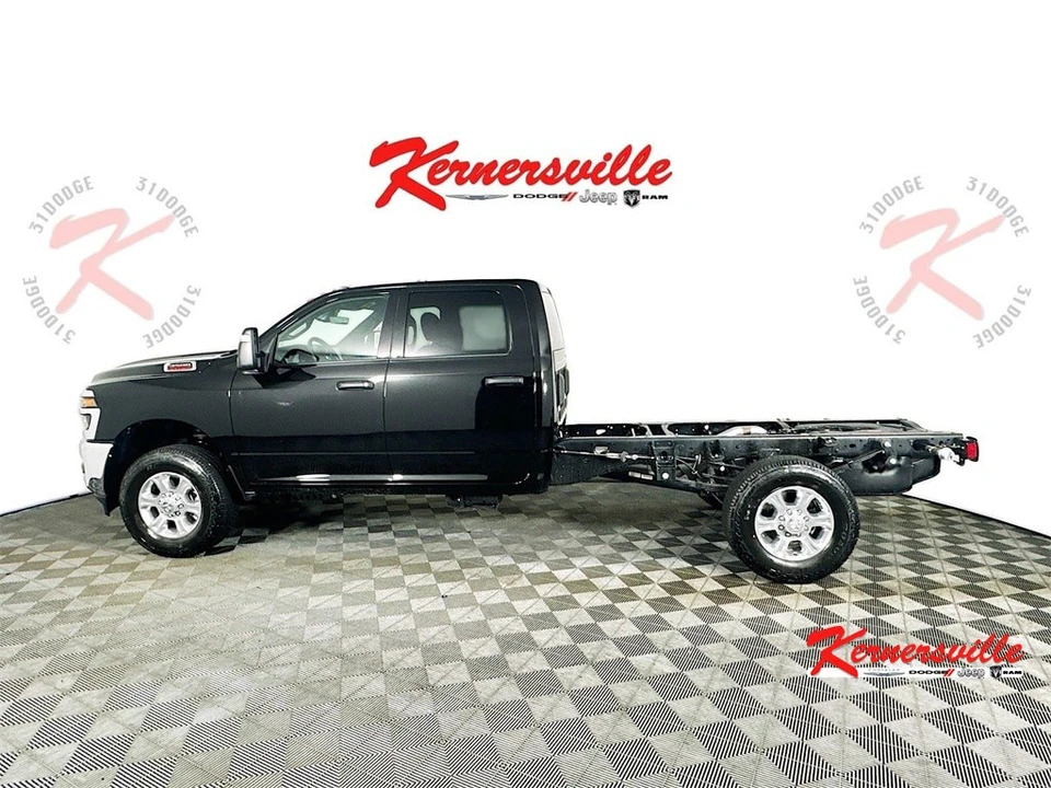 2025 Ram 3500 - Image 4 of 21