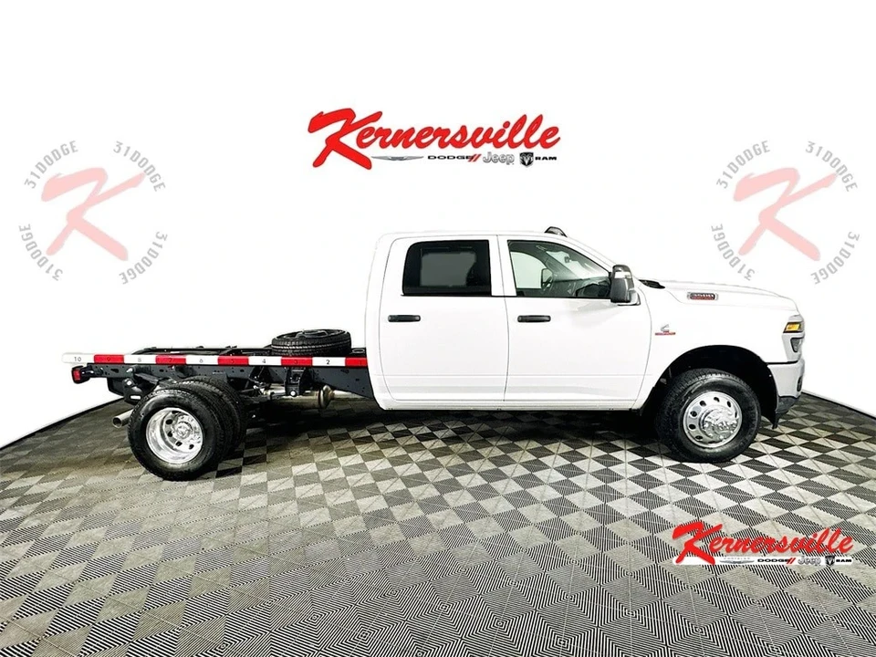2025 Ram 3500 - Image 8 of 12