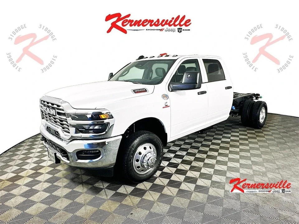 2025 Ram 3500 - Image 3 of 12