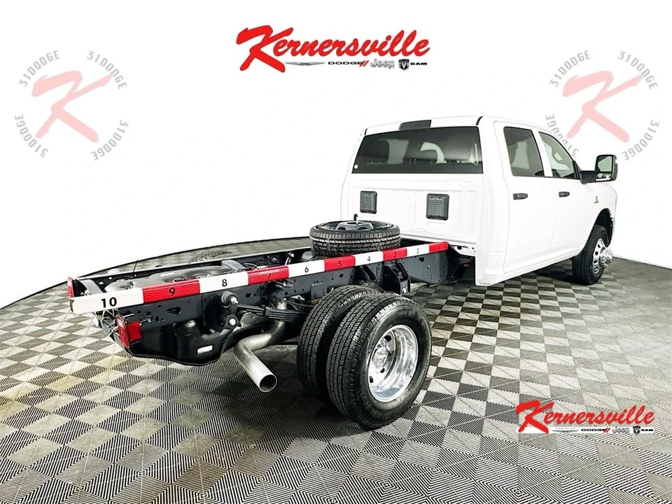 2025 Ram 3500 - Image 7 of 12
