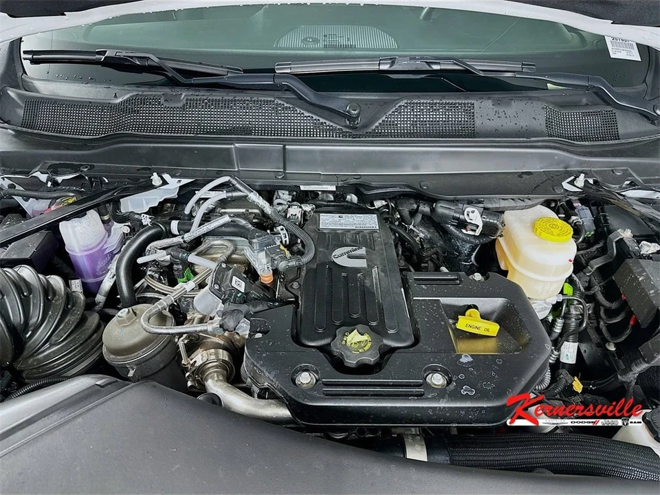 2025 Ram 3500 - Image 17 of 20