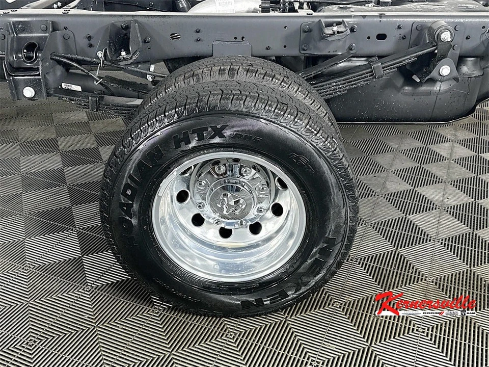 2025 Ram 3500 - Image 16 of 21