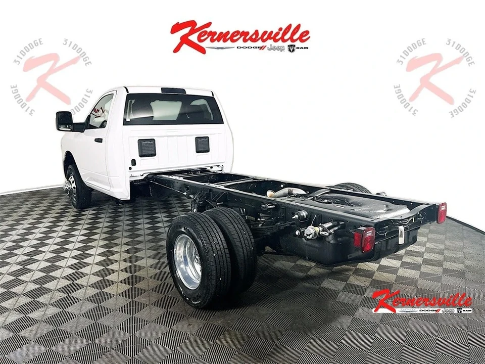 2025 Ram 3500 - Image 5 of 12