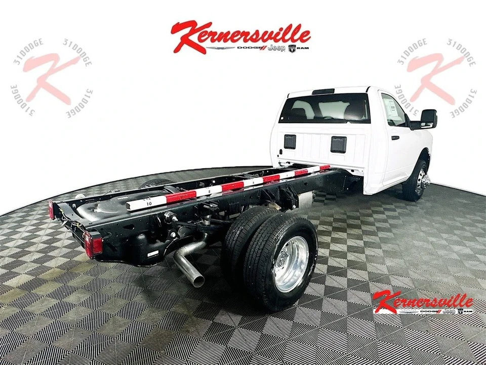 2025 Ram 3500 - Image 7 of 20